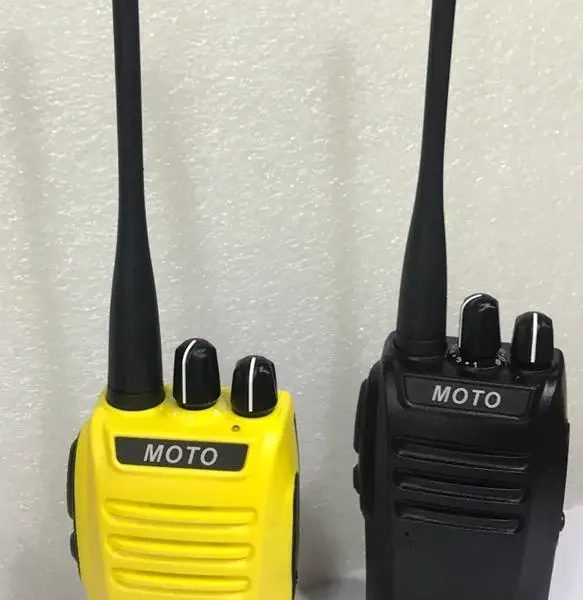 بیسیم MOTO R4